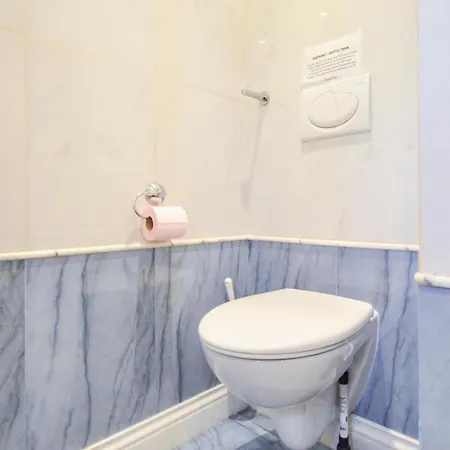 Lovely Home In Sainte Maxime With Wifi Vakantiehuis *