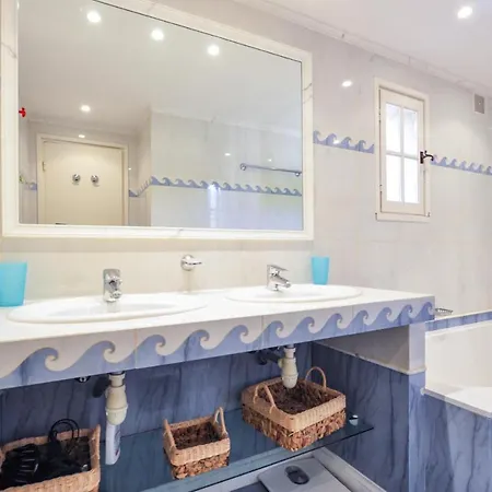 Lovely Home In Sainte Maxime With Wifi Vakantiehuis
